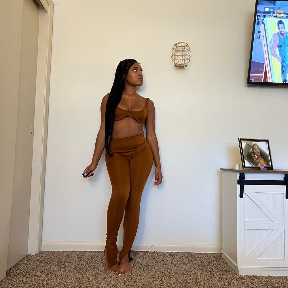 2 piece set - Picture 3 of 6